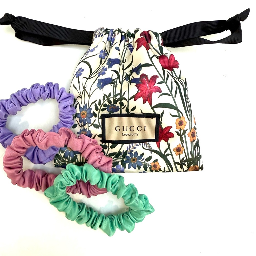 Gucci Beauty Floral Silk Pouch with Colorful Scrunchies